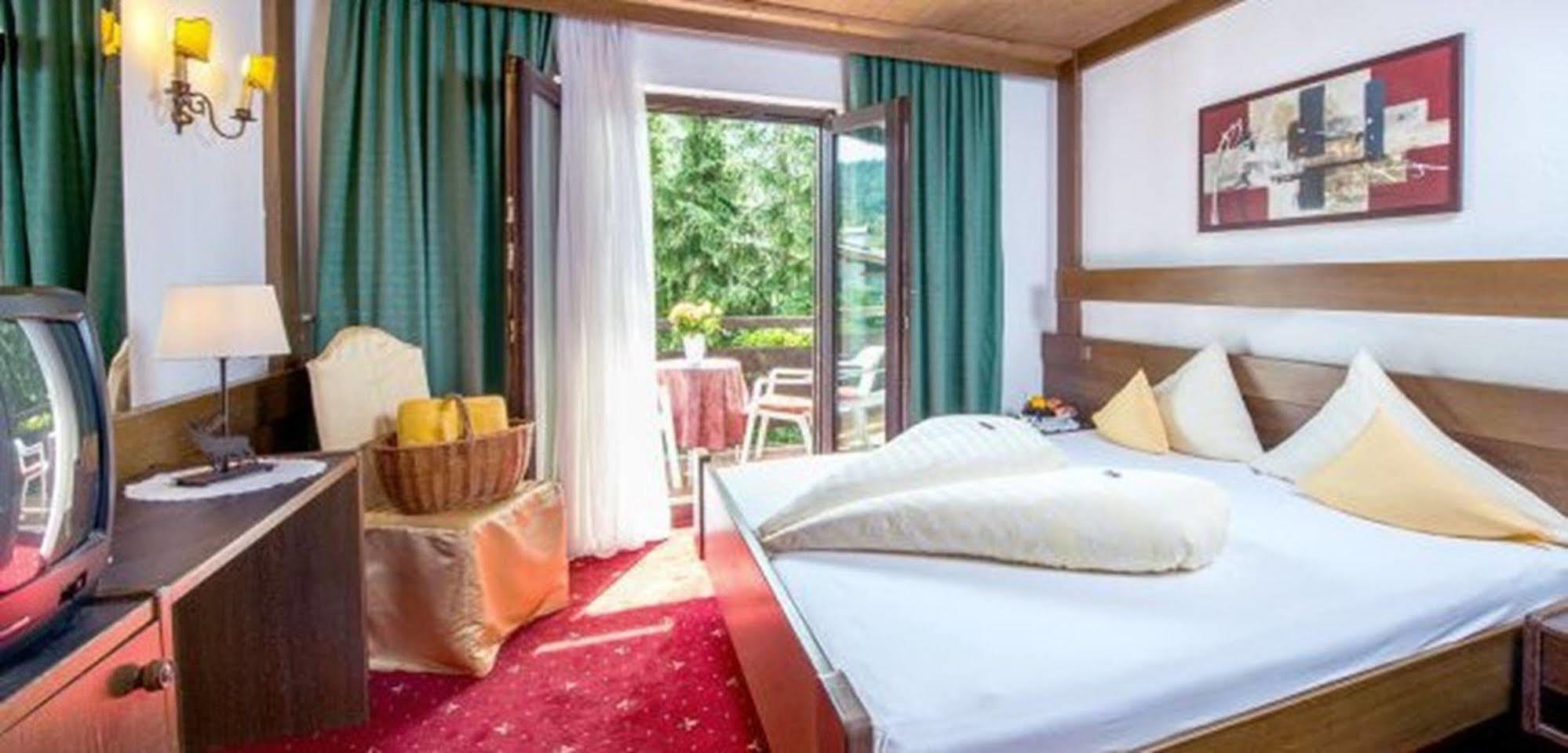 Haus Stefanie - Adults Only Hotel Seefeld in Tirol Exterior photo